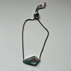 L&B woman’s gem bracelet